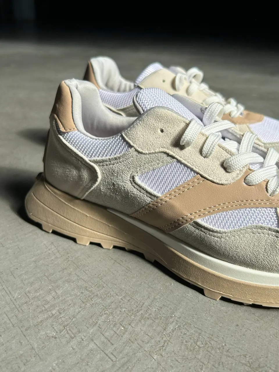Beige sneakers