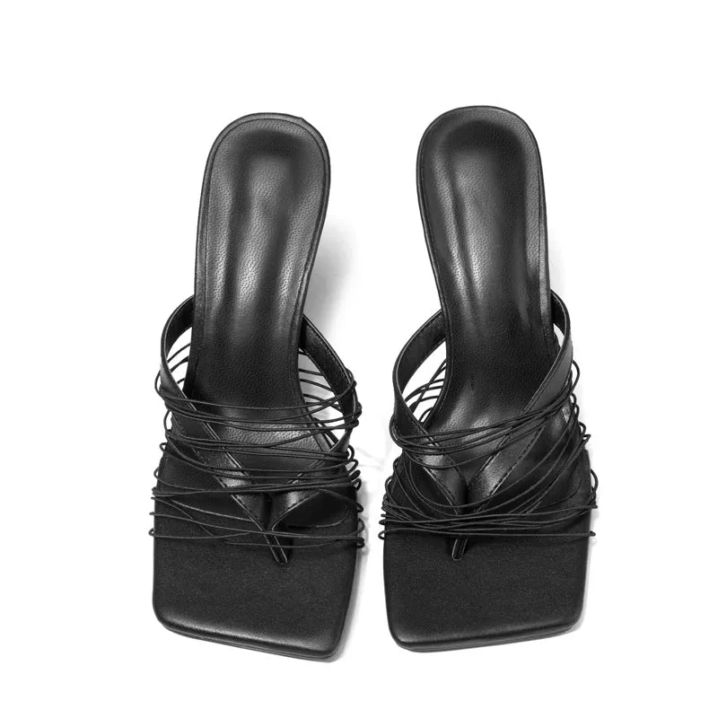 Clip foot strap sandals