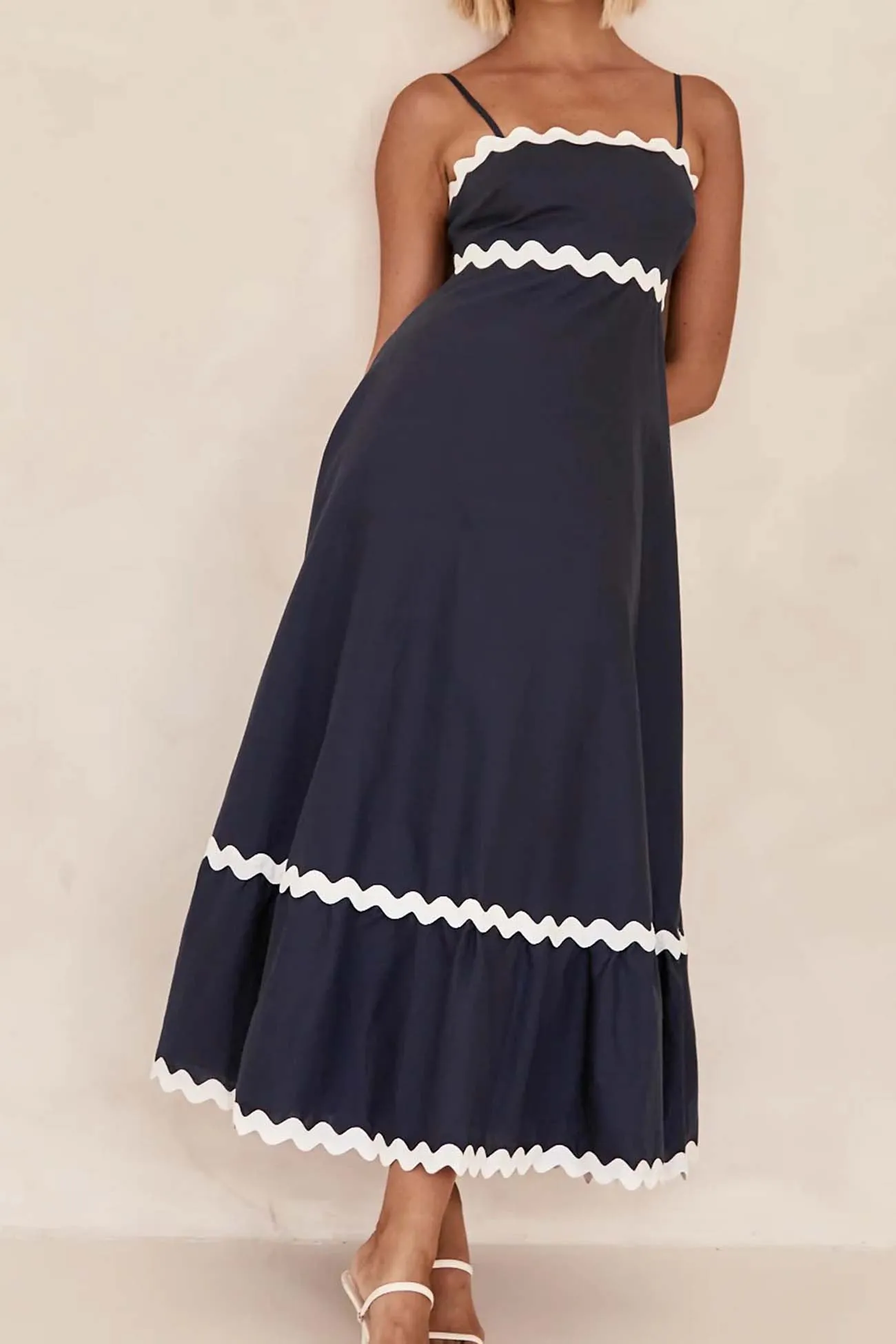 Contrast Spaghetti Strap Tiered Cami Dress