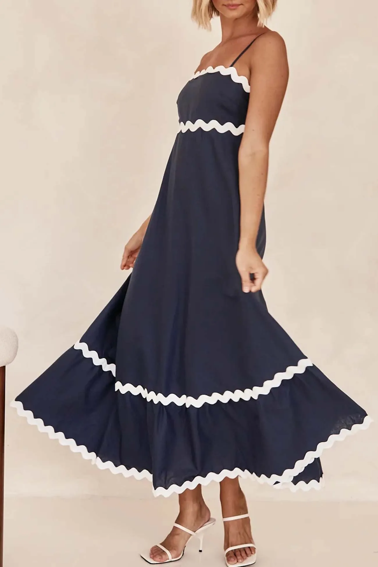 Contrast Spaghetti Strap Tiered Cami Dress