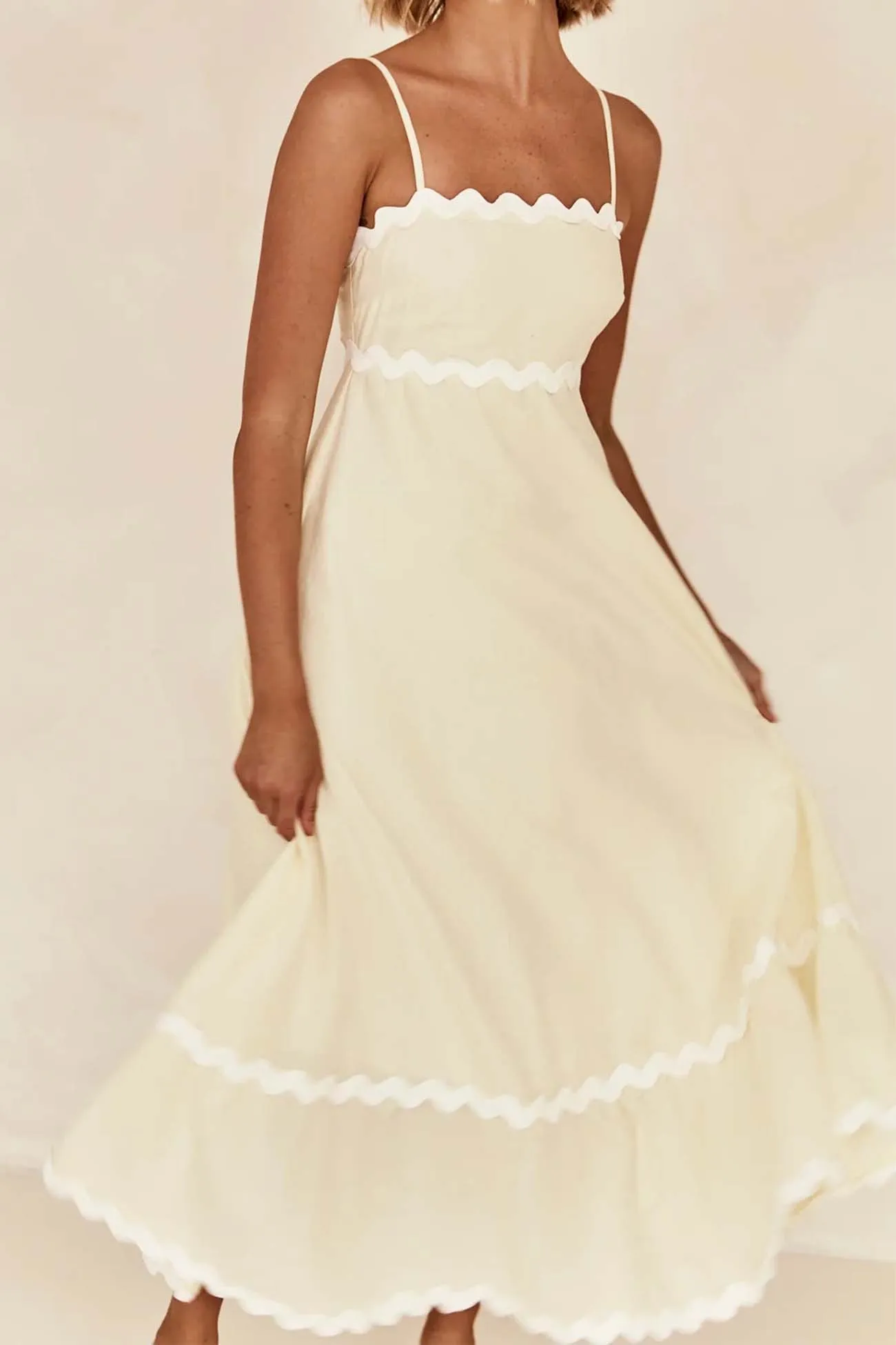 Contrast Spaghetti Strap Tiered Cami Dress