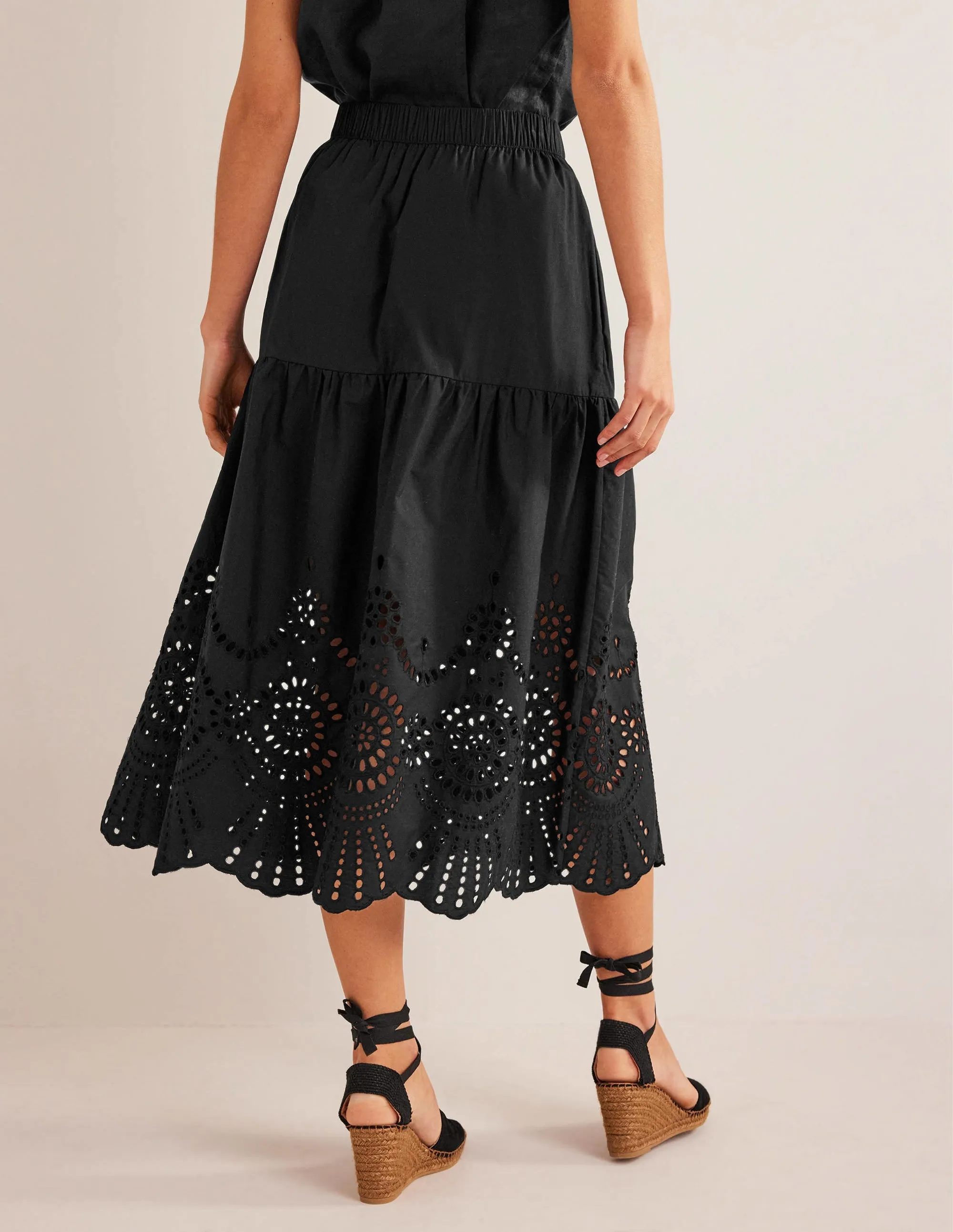 Full Broderie Skirt-Black
