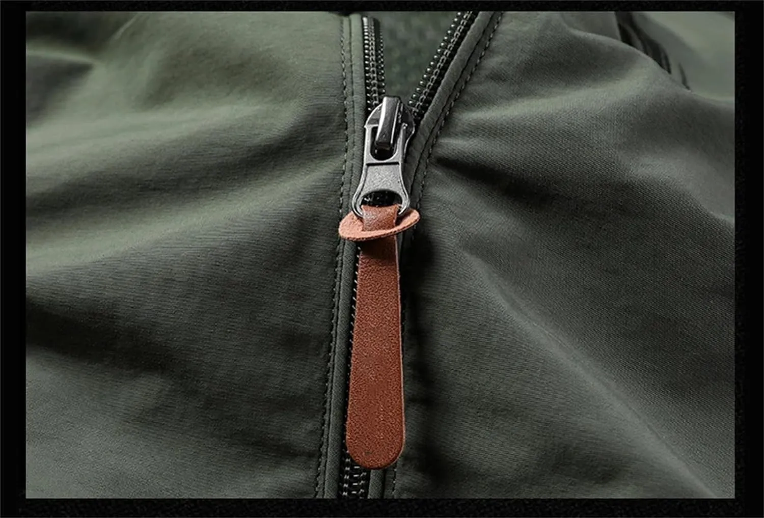 Men's Lightweight Breathable Rain Jacket Windbreaker Windproof Rain Hooded Jackets Outdoor Running Coat for Travel