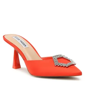 STEVE MADDEN LUXE MULE IN RED